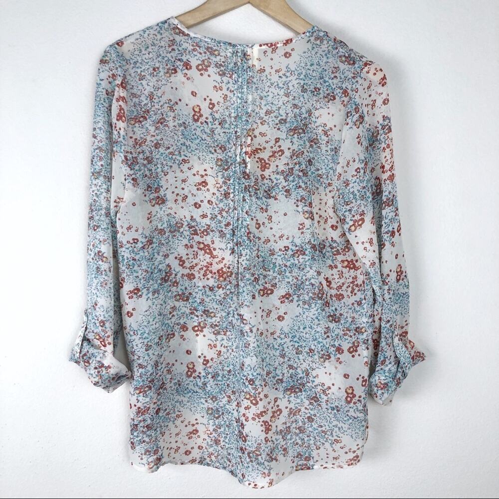 Pins & Needles Sheer Floral Blouse - Picture 2 of 8